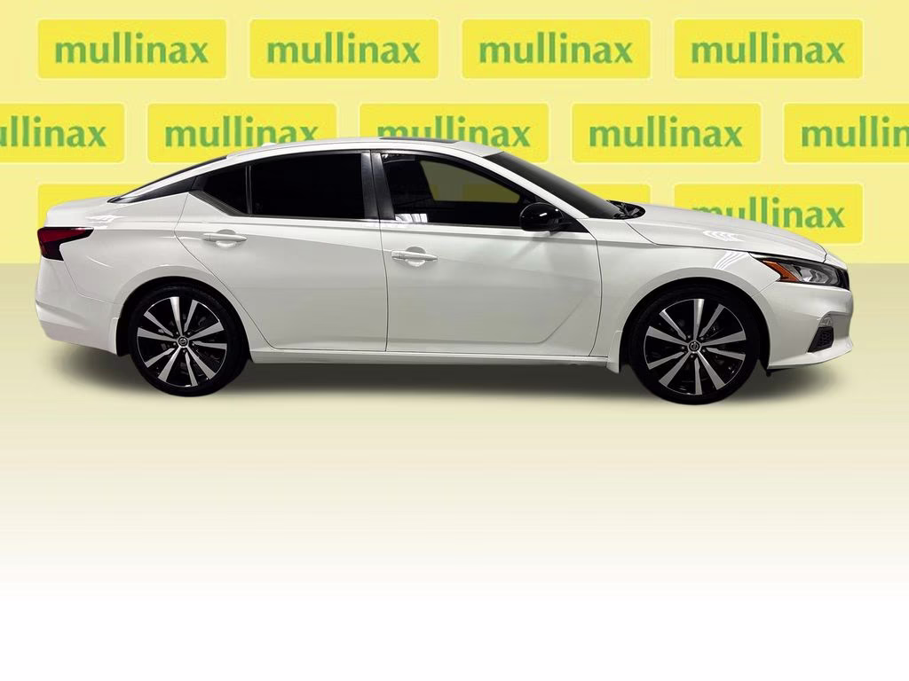 2020 Glacier White Nissan Altima 2.5 SR FWD Sedan