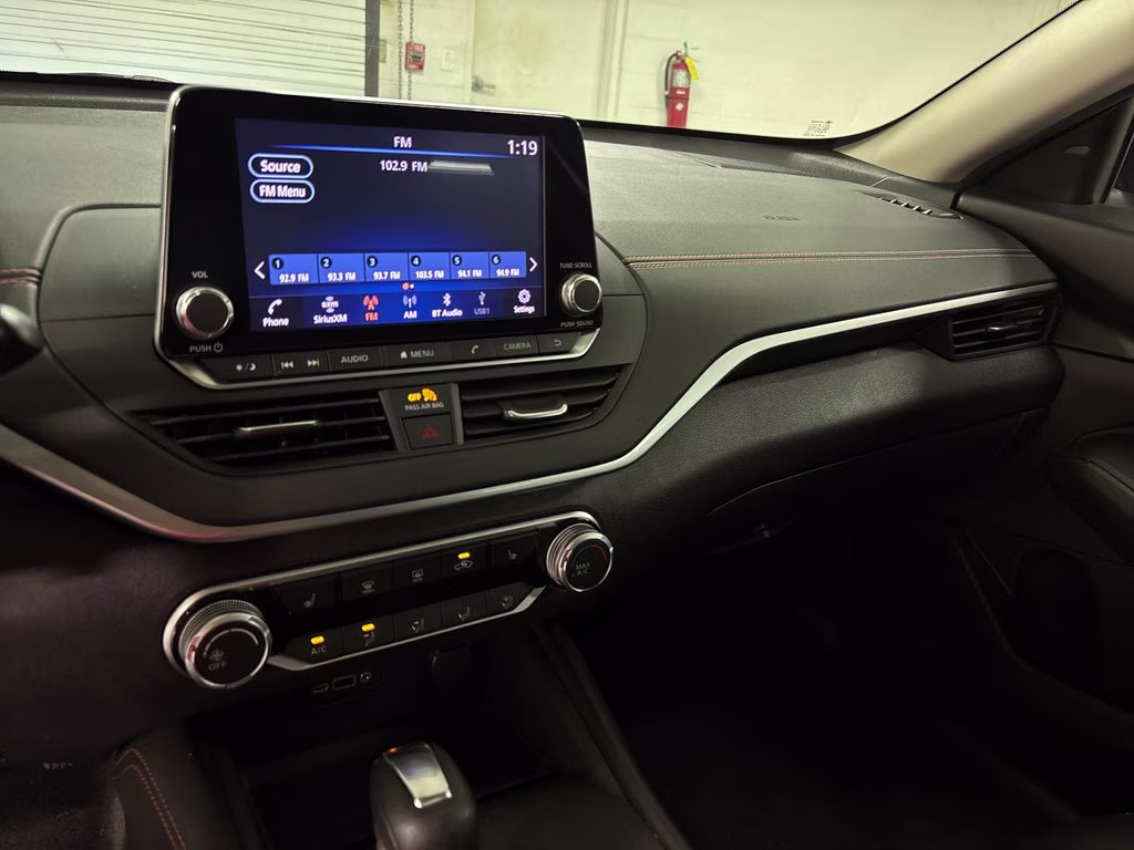 2020 Glacier White Nissan Altima 2.5 SR FWD Sedan