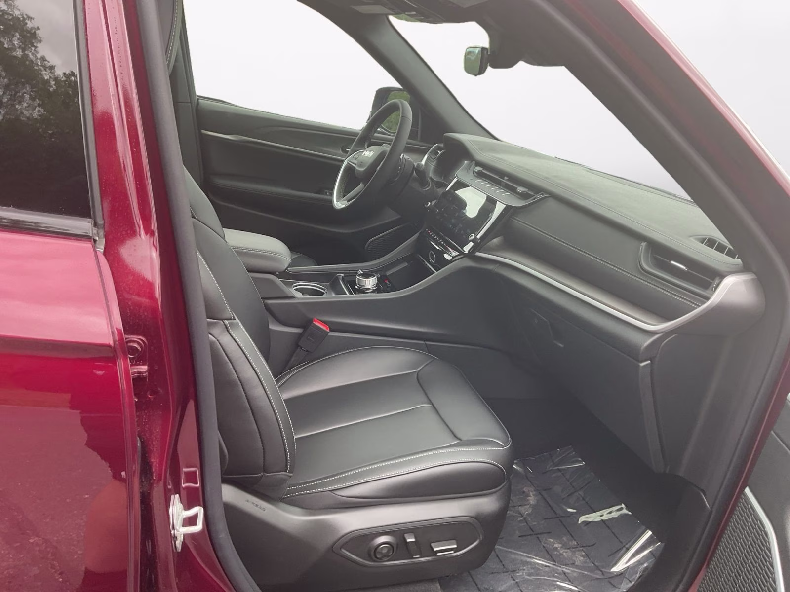 2026 Velvet Red Pearlcoat Jeep Grand Cherokee Limited 4X4 SUV
