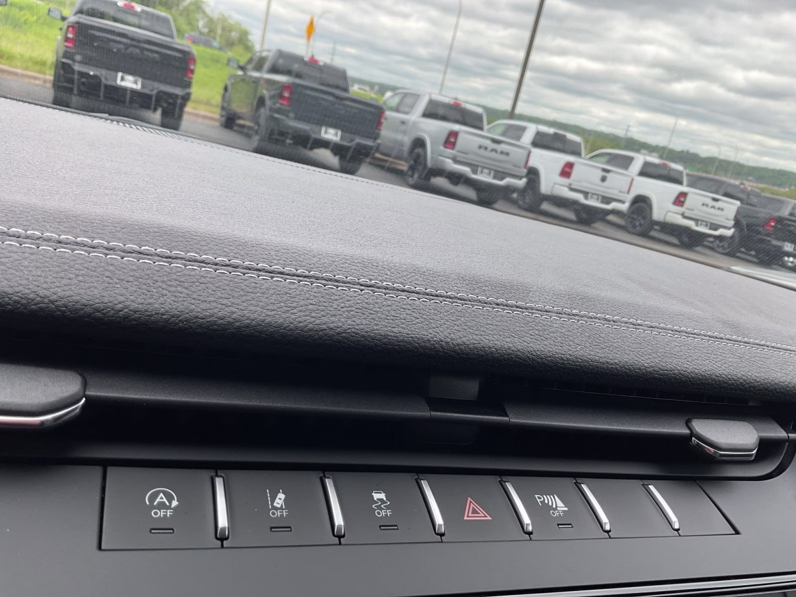 2026 Velvet Red Pearlcoat Jeep Grand Cherokee Limited 4X4 SUV
