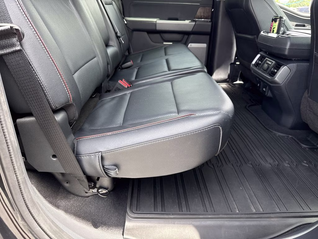 2023 Agate Black Metallic Ford F-150 Lariat 4X4 Truck