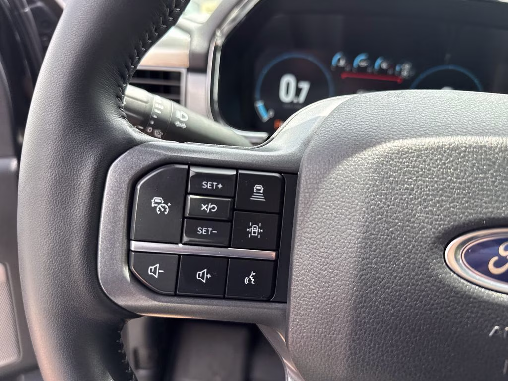2023 Agate Black Metallic Ford F-150 Lariat 4X4 Truck