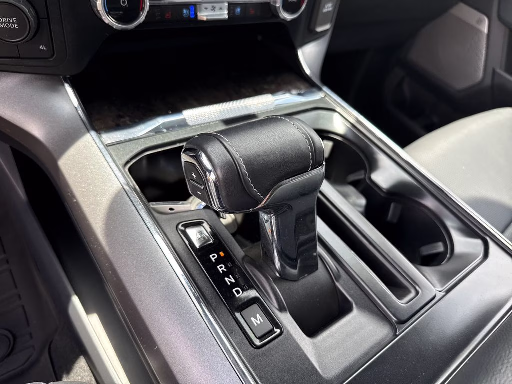 2023 Agate Black Metallic Ford F-150 Lariat 4X4 Truck