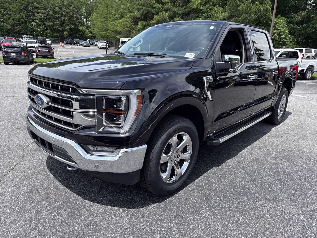 2023 Agate Black Metallic Ford F-150 Lariat 4X4 Truck