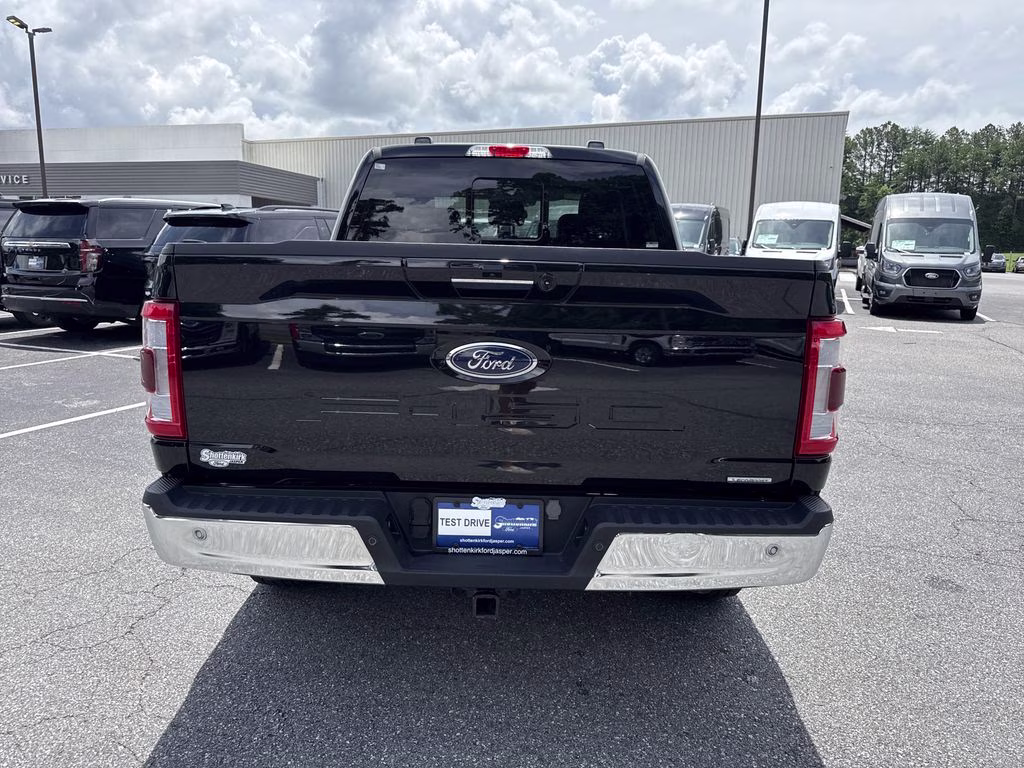2023 Agate Black Metallic Ford F-150 Lariat 4X4 Truck