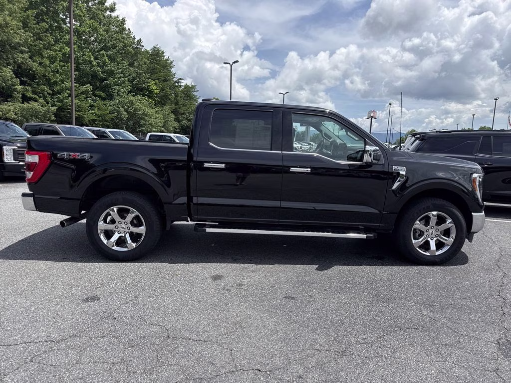 2023 Agate Black Metallic Ford F-150 Lariat 4X4 Truck