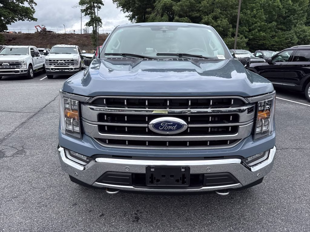 2023 Azure Gray Metallic Tri-Coat Ford F-150 Lariat 4X4 Truck