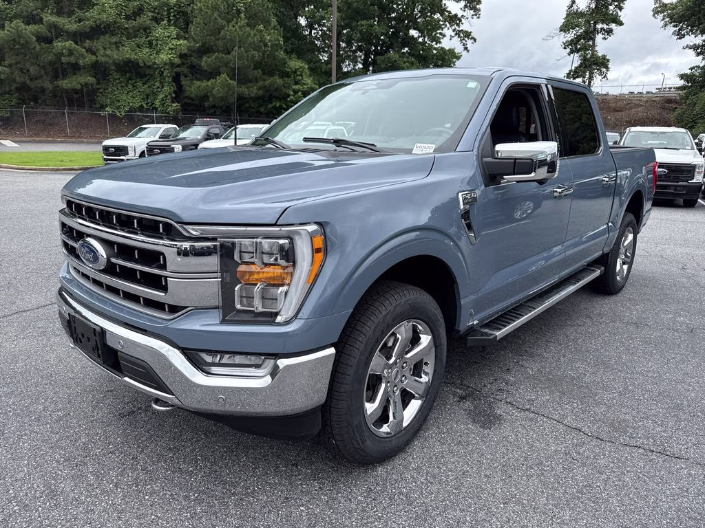 2023 Azure Gray Metallic Tri-Coat Ford F-150 Lariat 4X4 Truck