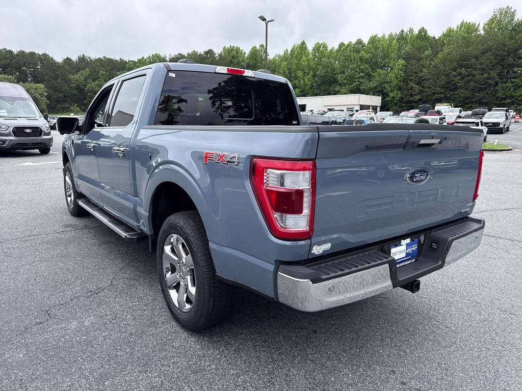 2023 Azure Gray Metallic Tri-Coat Ford F-150 Lariat 4X4 Truck