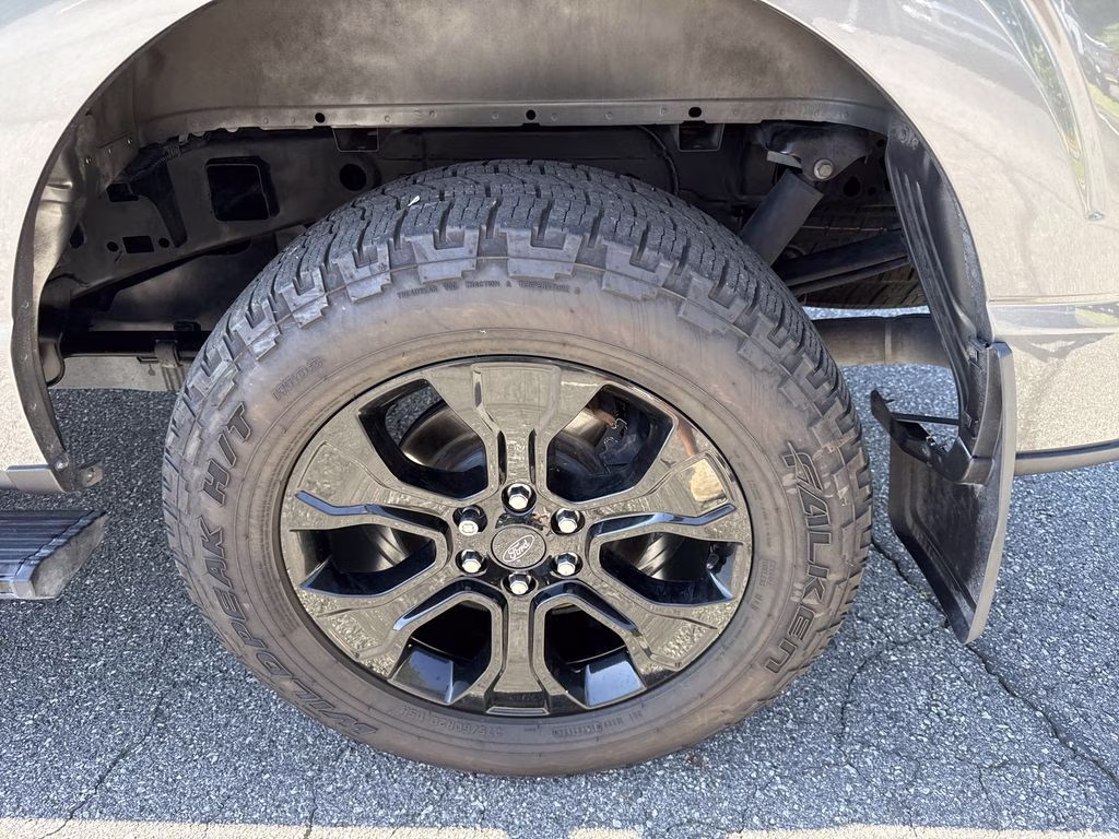 2023 Carbonized Gray Metallic Ford F-150 Platinum 4X4 Truck