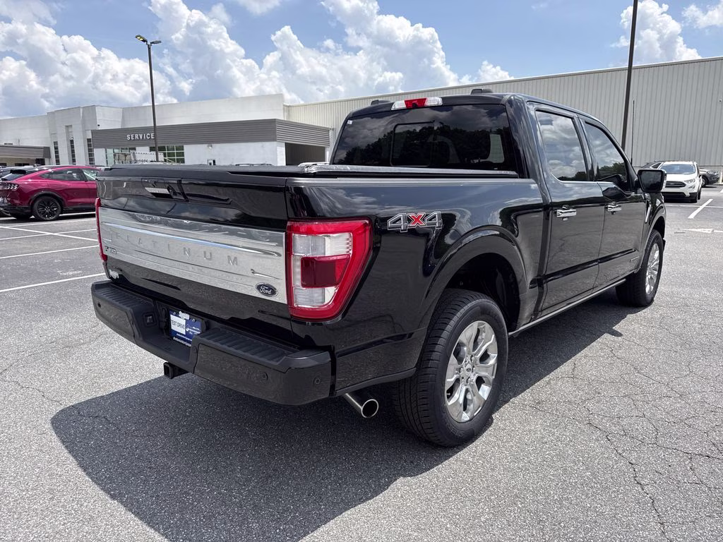 2022 Agate Black Metallic Ford F-150 Platinum 4X4 Truck