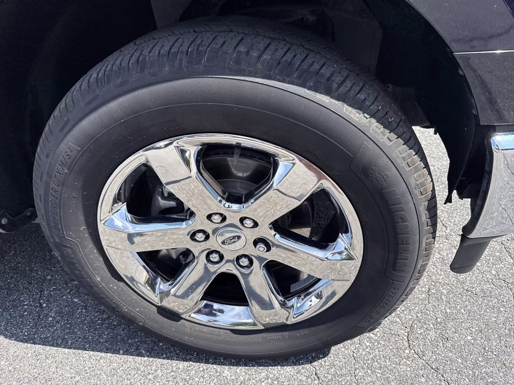 2023 Antimatter Blue Metallic Ford F-150 Lariat 4X4 Truck