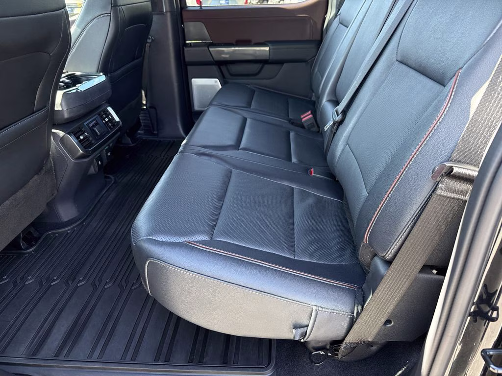 2023 Agate Black Metallic Ford F-150 Lariat 4X4 Truck