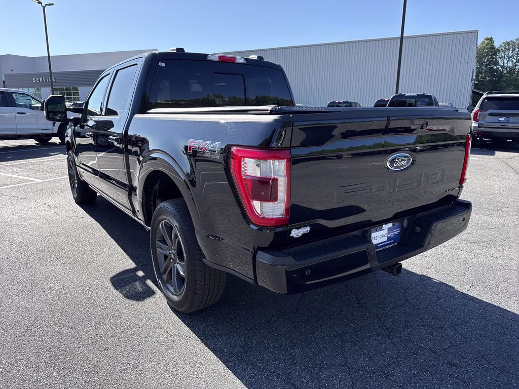2023 Agate Black Metallic Ford F-150 Lariat 4X4 Truck