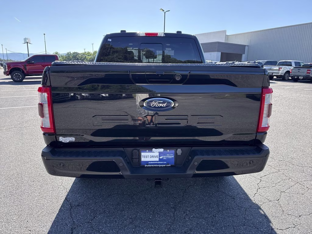 2023 Agate Black Metallic Ford F-150 Lariat 4X4 Truck