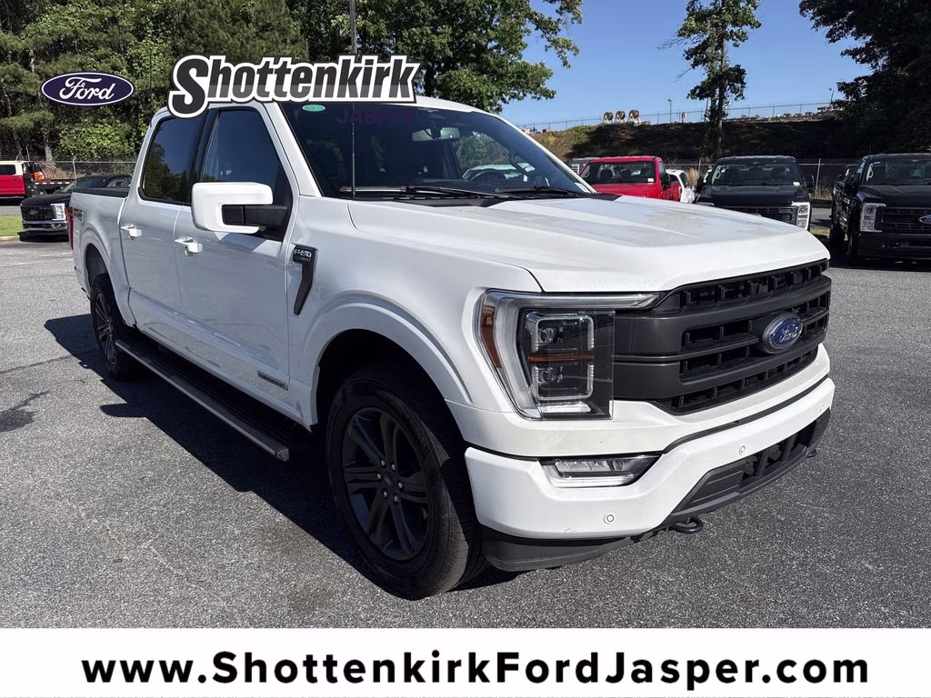 2023 Star White Metallic Tri-Coat Ford F-150 Lariat 4X4 Truck