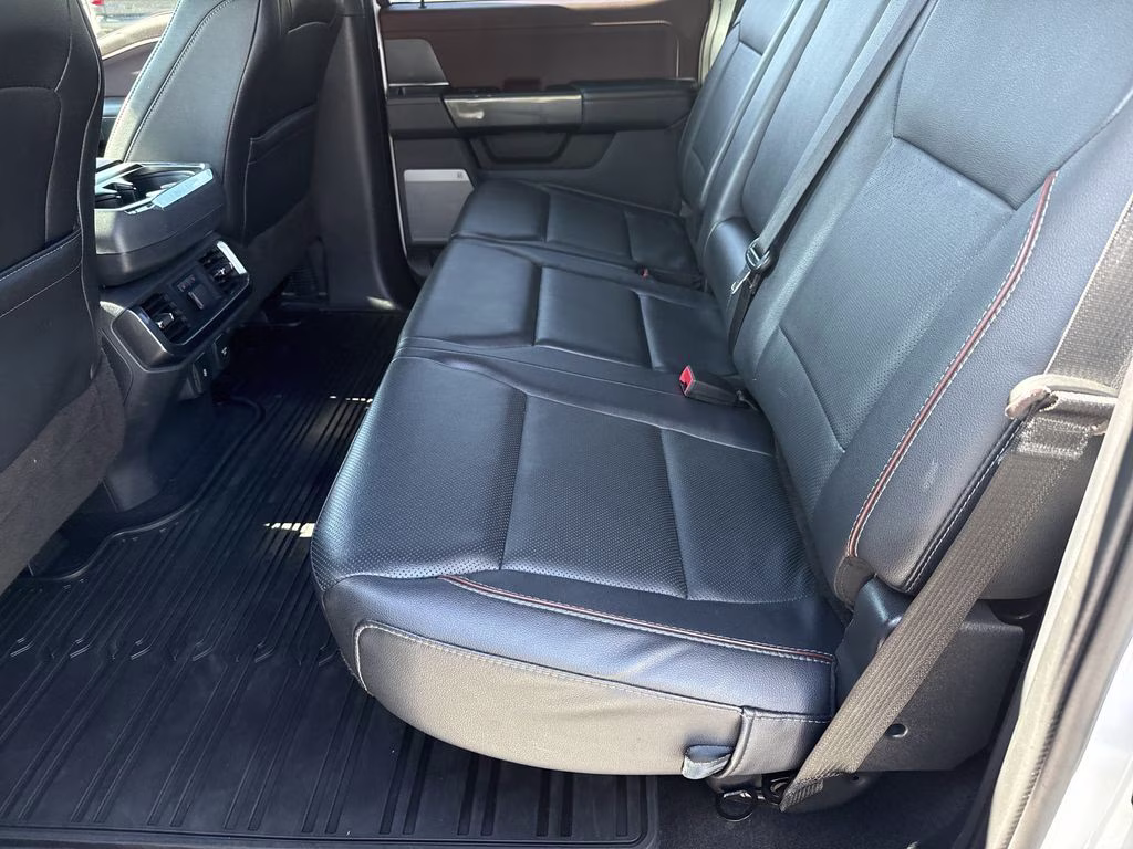 2023 Star White Metallic Tri-Coat Ford F-150 Lariat 4X4 Truck