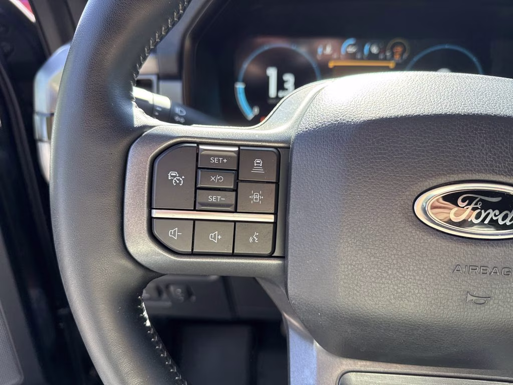 2023 Agate Black Metallic Ford F-150 Lariat 4X4 Truck