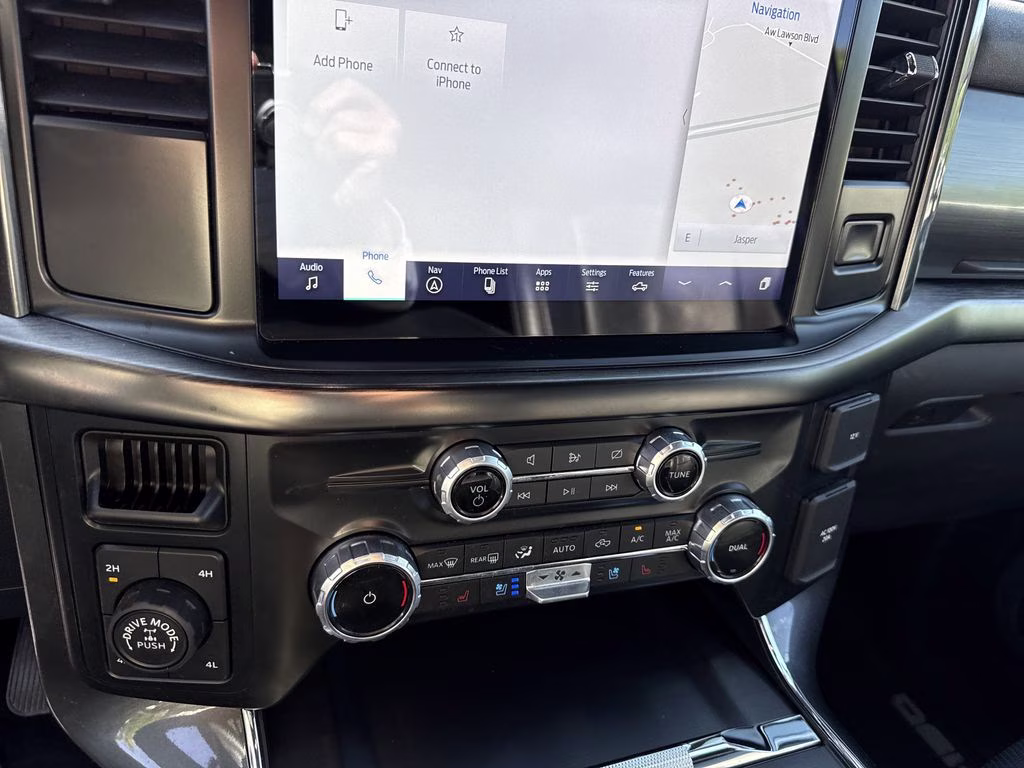 2023 Agate Black Metallic Ford F-150 Lariat 4X4 Truck