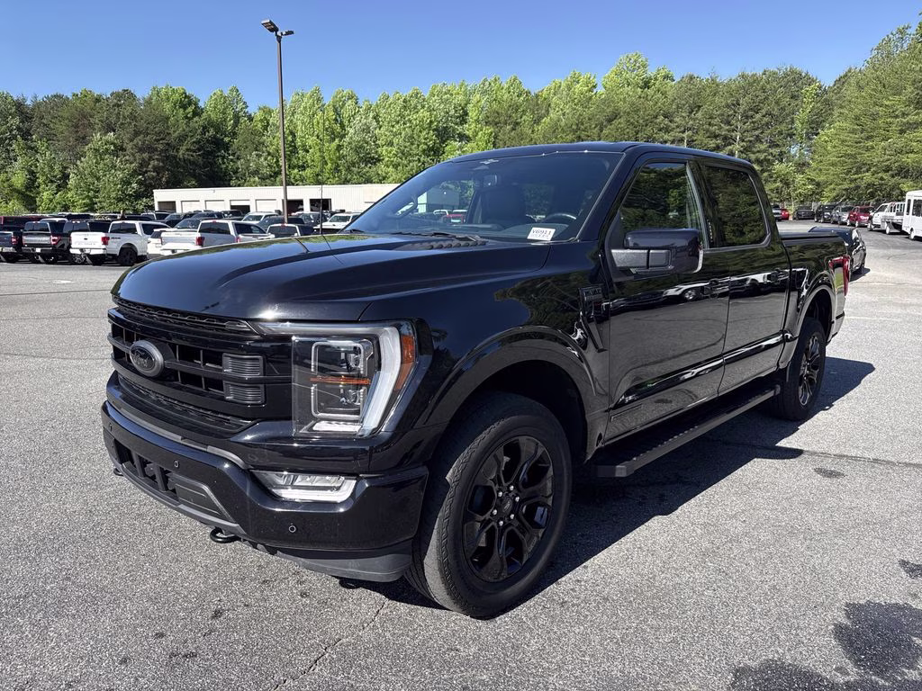 2023 Agate Black Metallic Ford F-150 Lariat 4X4 Truck