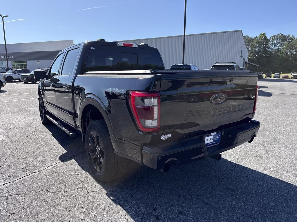 2023 Agate Black Metallic Ford F-150 Lariat 4X4 Truck