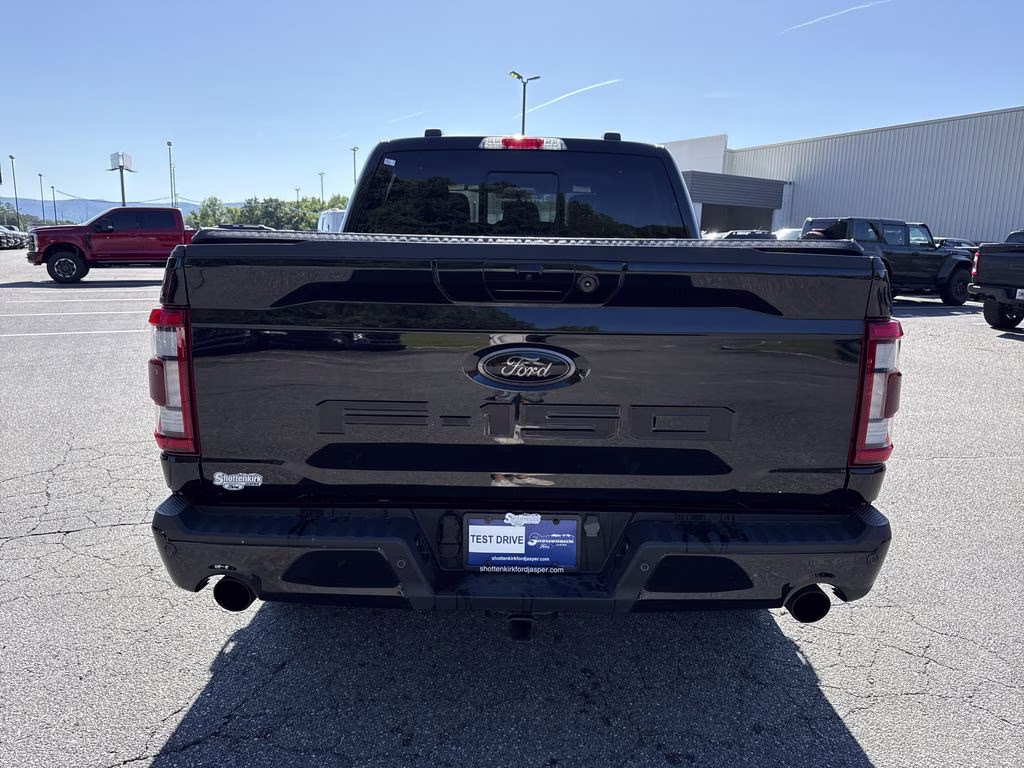 2023 Agate Black Metallic Ford F-150 Lariat 4X4 Truck