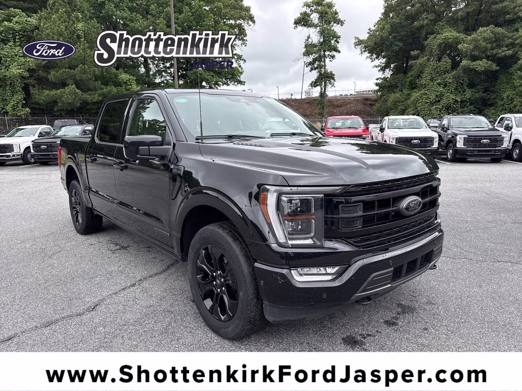 2023 Agate Black Metallic Ford F-150 Lariat 4X4 Truck