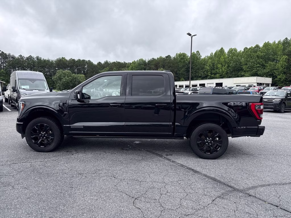 2023 Agate Black Metallic Ford F-150 Lariat 4X4 Truck