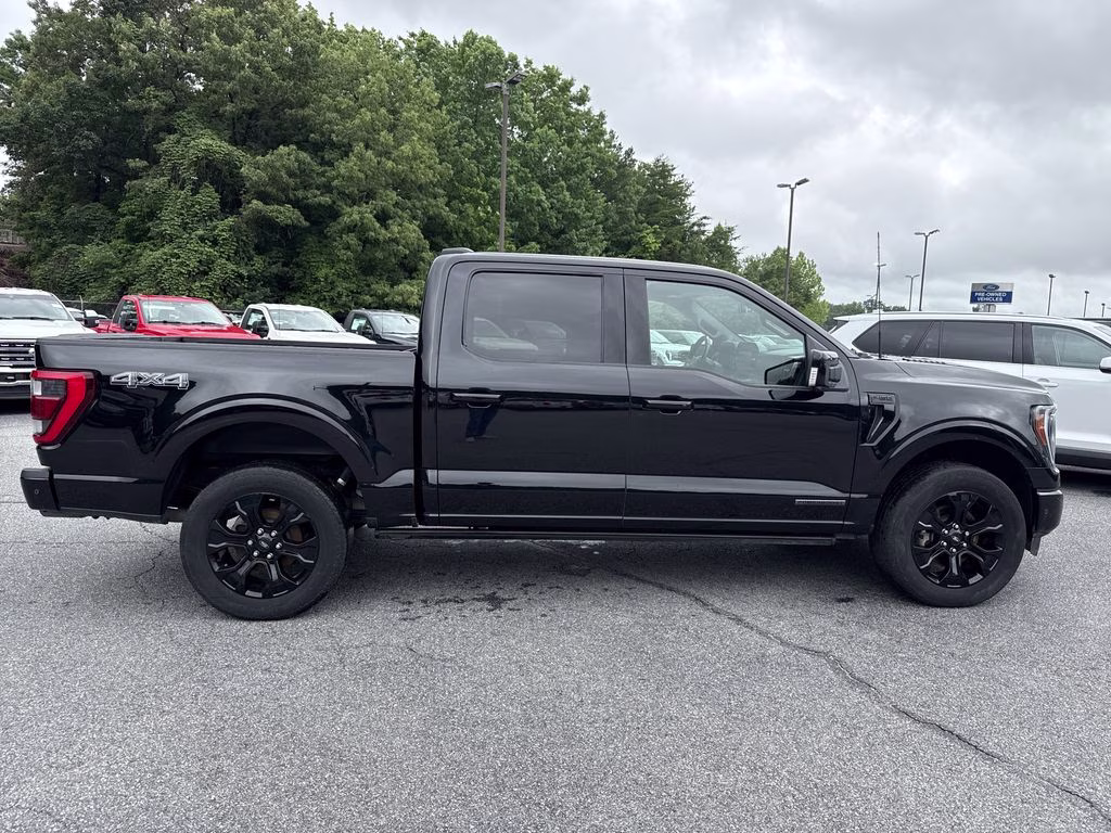 2023 Agate Black Metallic Ford F-150 Lariat 4X4 Truck