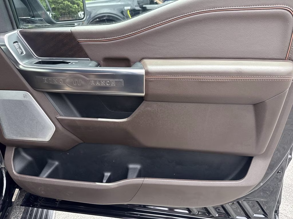 2023 Agate Black Metallic Ford F-150 King Ranch 4X4 Truck