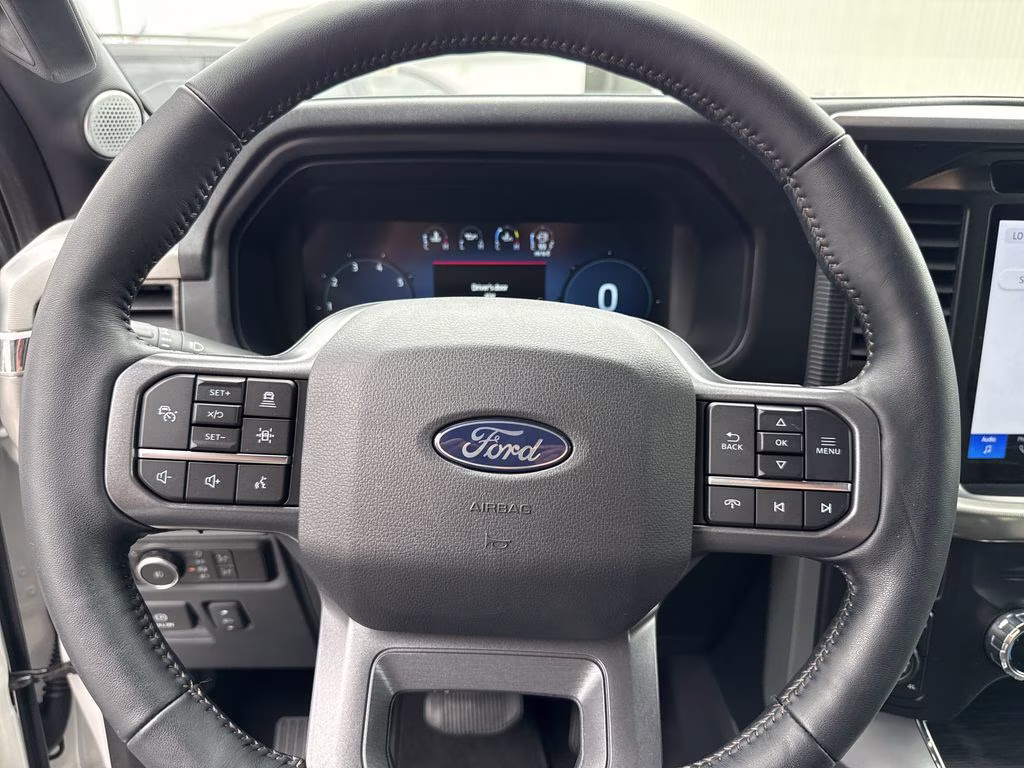 2024 Star White Metallic Tri-Coat Ford F-150 Lariat 4X4 Truck