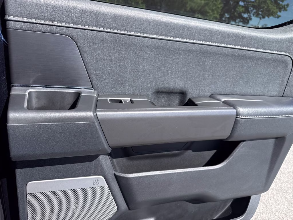 2024 Antimatter Blue Metallic Ford F-150 Lariat 4X4 Truck