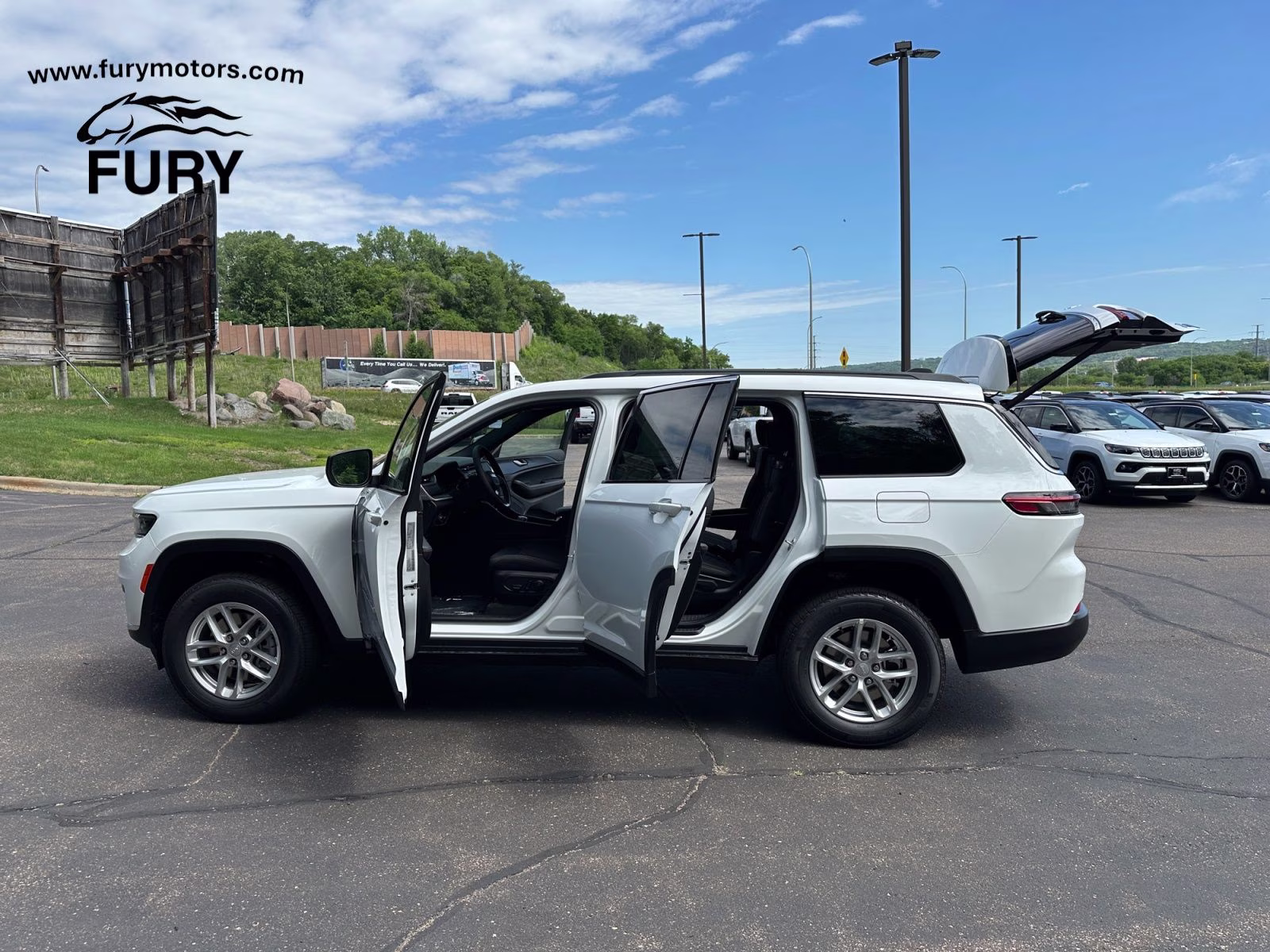 2026 Bright White Clearcoat Jeep Grand Cherokee L Laredo 4X4 SUV
