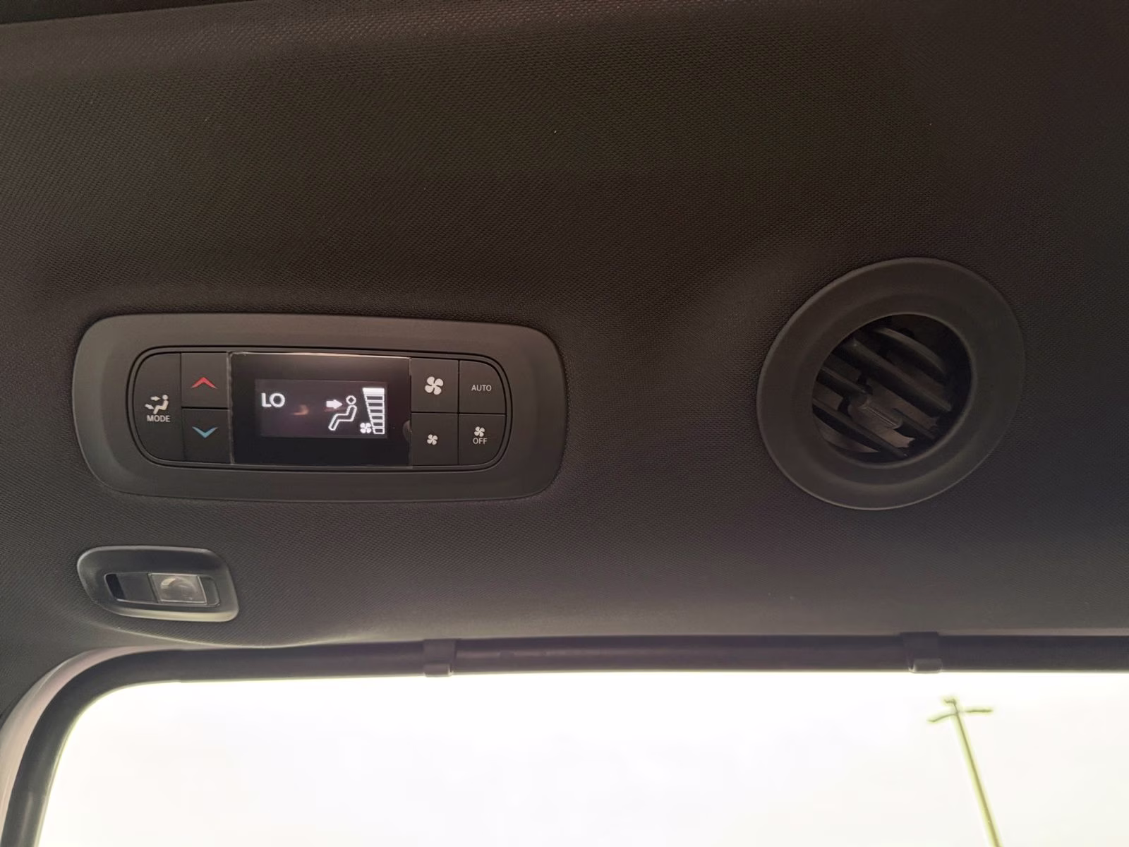 2027 Bright White Clearcoat Chrysler Pacifica Limited AWD Van