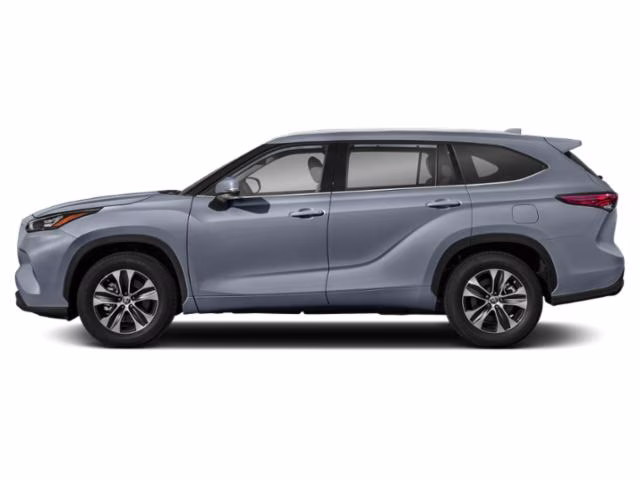 2022 Moon Dust Toyota Highlander XLE FWD SUV