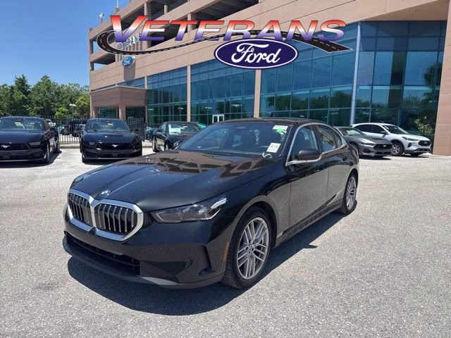 2025 Black Sapphire Metallic BMW 5 Series 530i RWD Sedan
