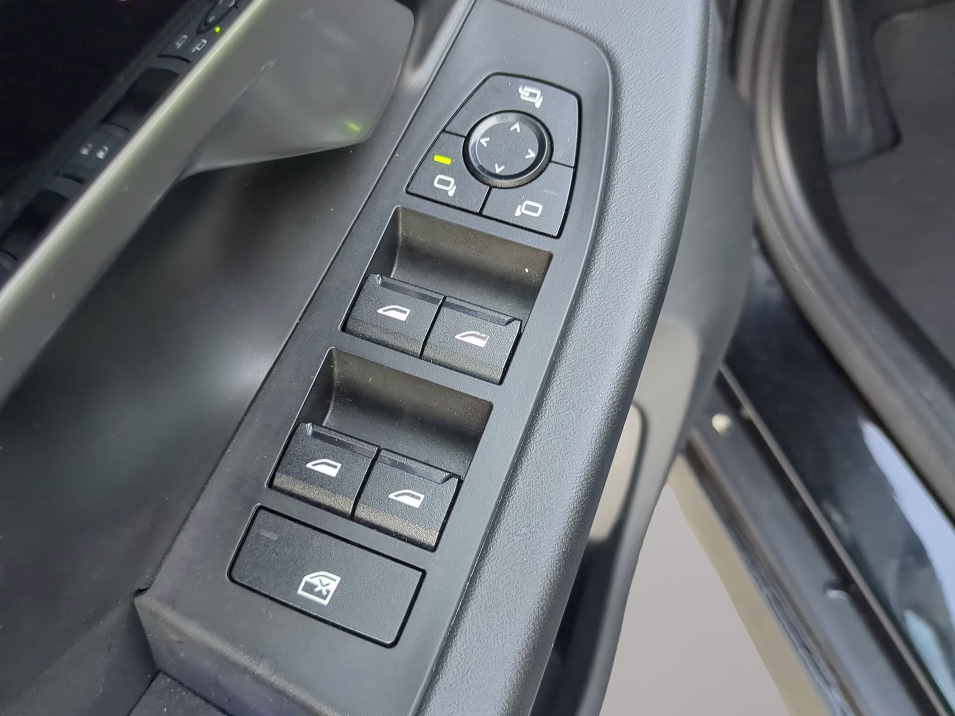2025 Black Sapphire Metallic BMW 5 Series 530i RWD Sedan