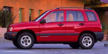 2002 Silver Metallic Chevrolet Tracker Base 4X4 SUV