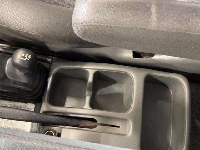 2002 Silver Metallic Chevrolet Tracker Base 4X4 SUV