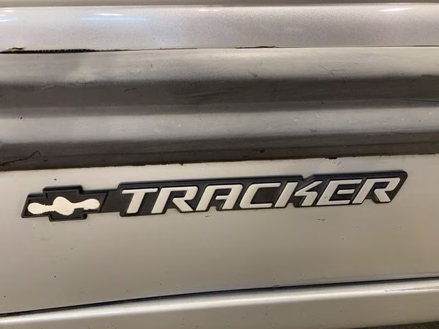 2002 Silver Metallic Chevrolet Tracker Base 4X4 SUV