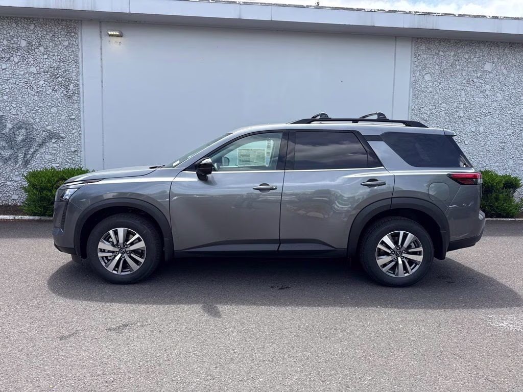 2026 Gun Metallic Nissan Pathfinder SL 4X4 SUV