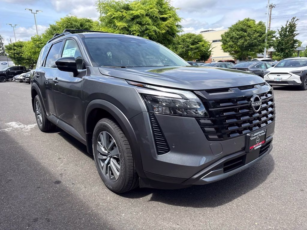 2026 Gun Metallic Nissan Pathfinder SL 4X4 SUV