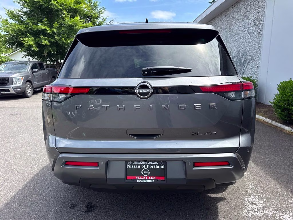 2026 Gun Metallic Nissan Pathfinder SL 4X4 SUV