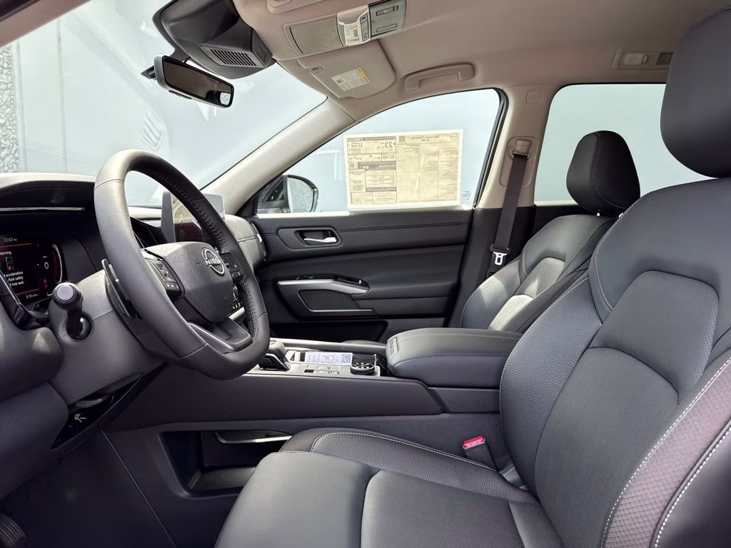 2026 Super Black Nissan Pathfinder SL 4X4 SUV