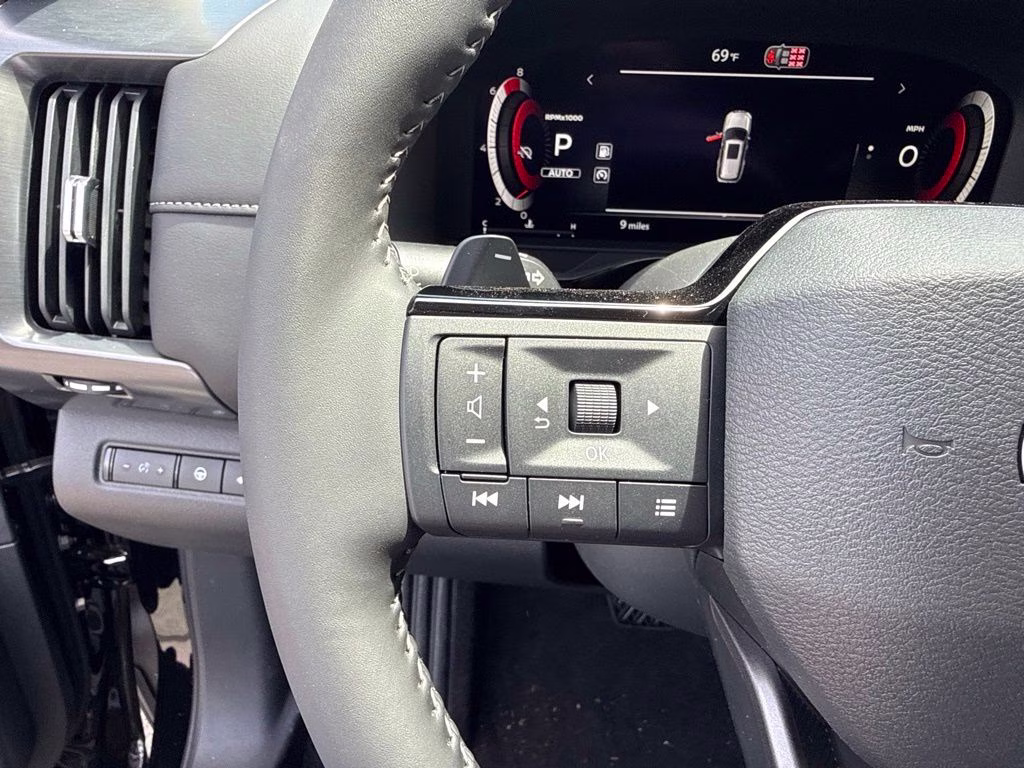 2026 Super Black Nissan Pathfinder SL 4X4 SUV