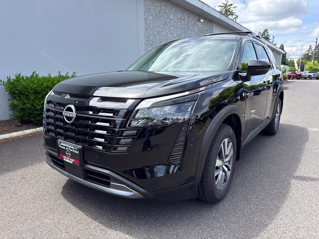 2026 Super Black Nissan Pathfinder SL 4X4 SUV