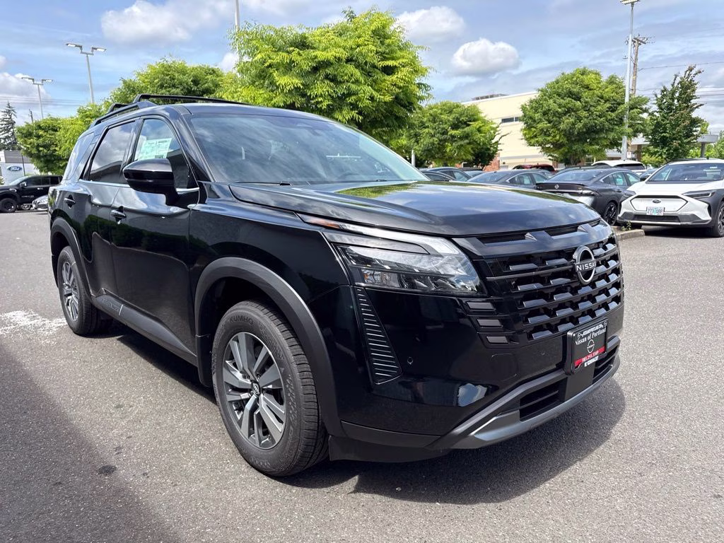 2026 Super Black Nissan Pathfinder SL 4X4 SUV