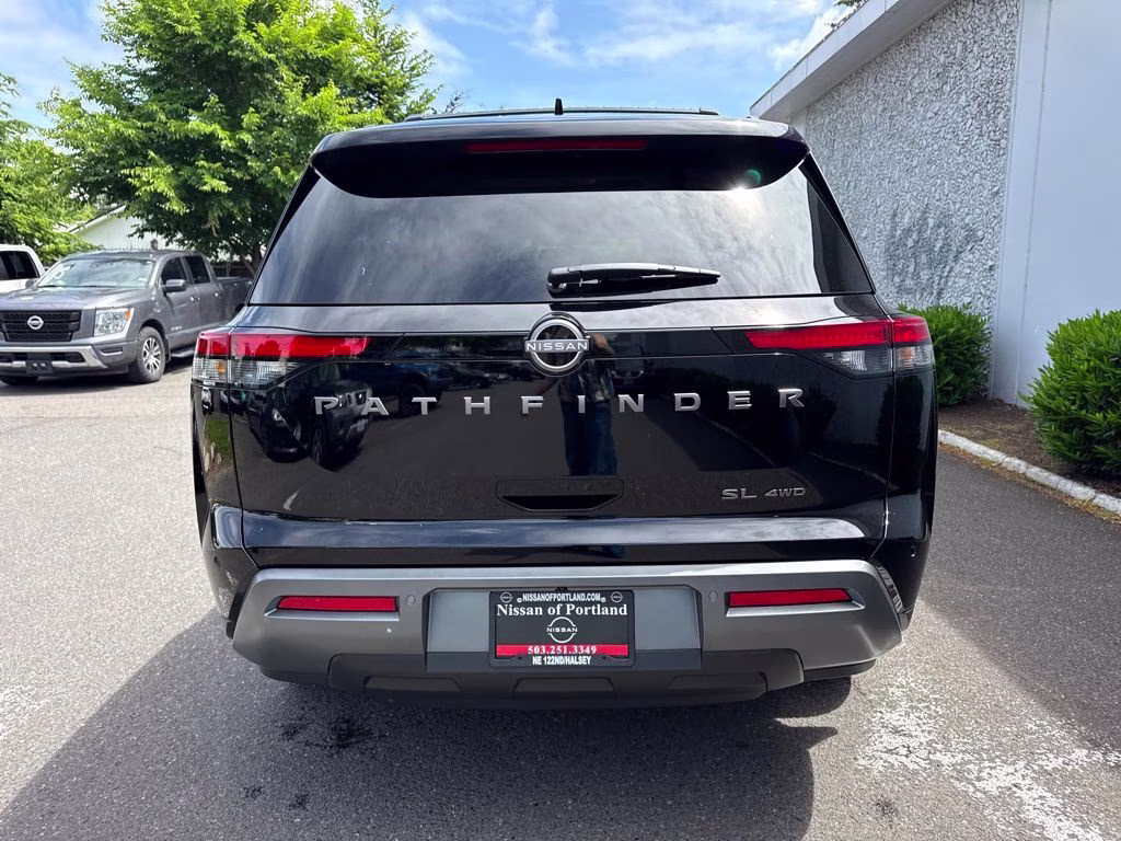 2026 Super Black Nissan Pathfinder SL 4X4 SUV