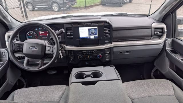 2024 White Ford Super Duty F-250 SRW 4X4 Truck