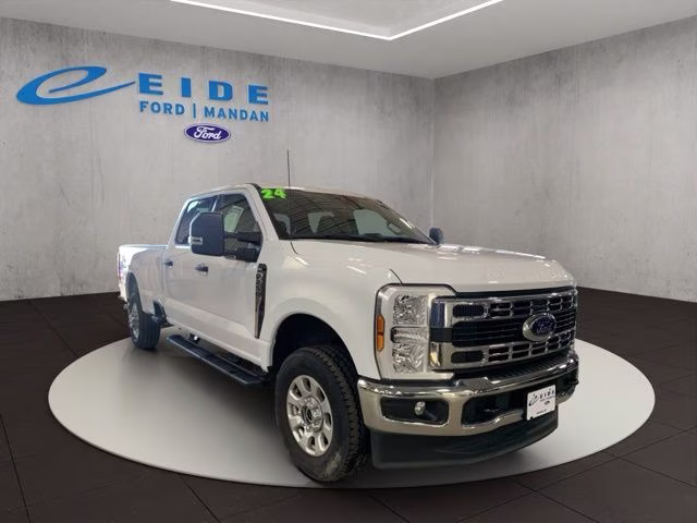 2024 Oxford White Ford Super Duty F-250 SRW XLT 4X4 Truck
